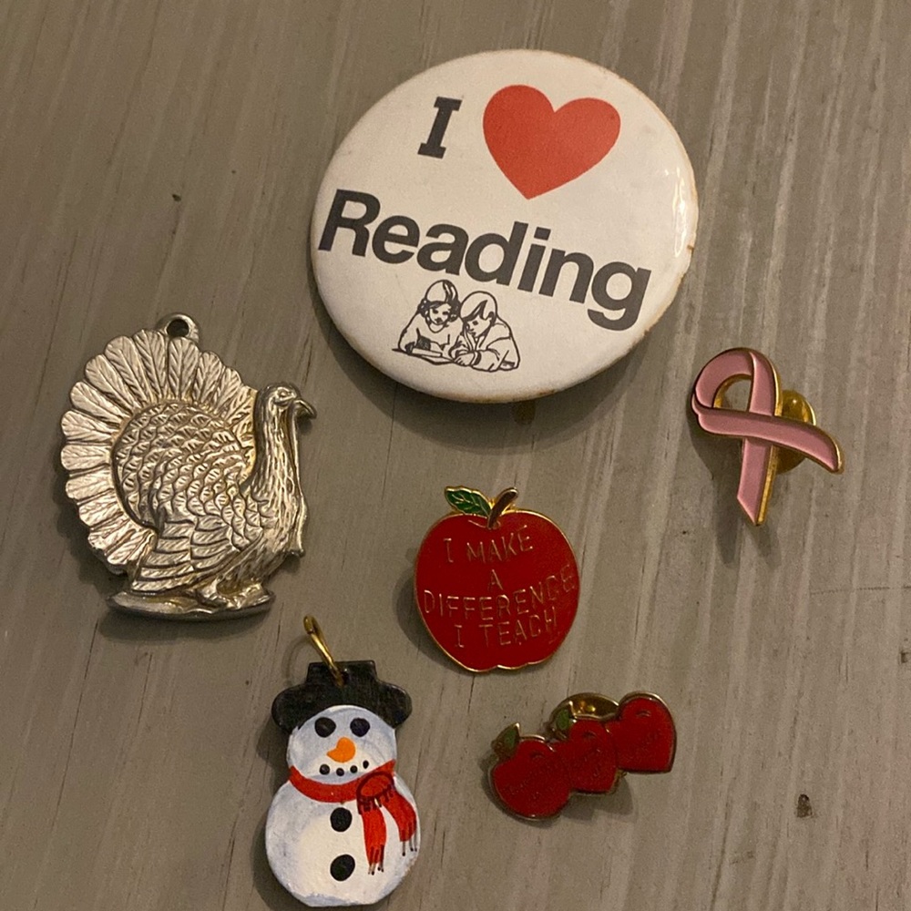 Attention Teachers! 4 Pins, 2 pendants